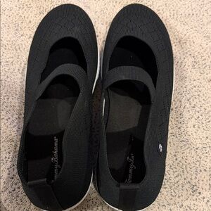 Tommy Bahama Women's Black Elastic Strap Sneakers